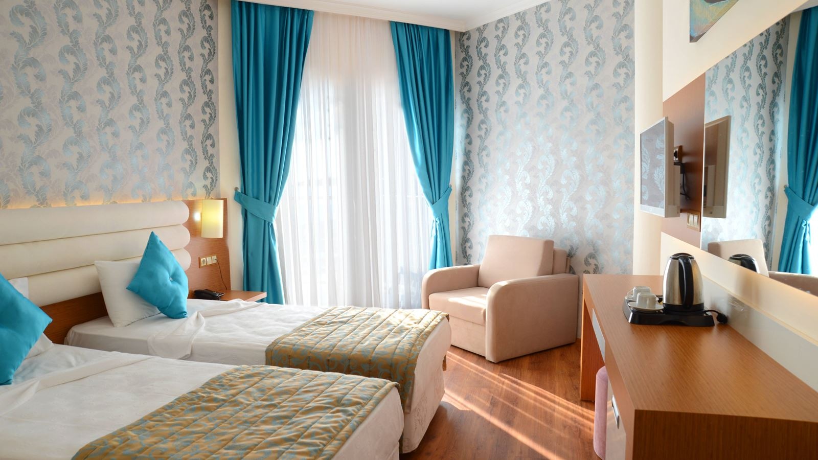 rooms-side-seview-room-balcony-or-terrace