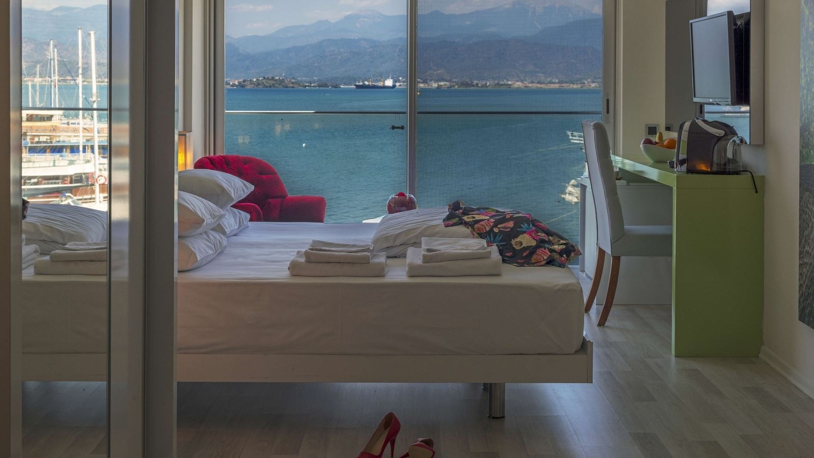 rooms-standard-room-sea-view