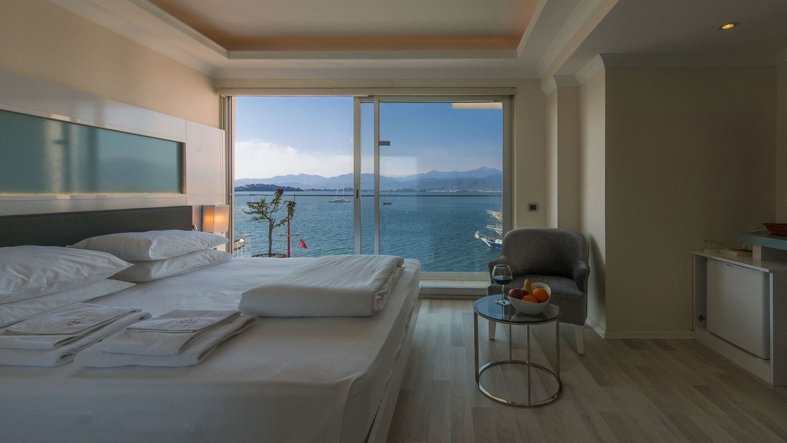 rooms-standard-room-sea-view