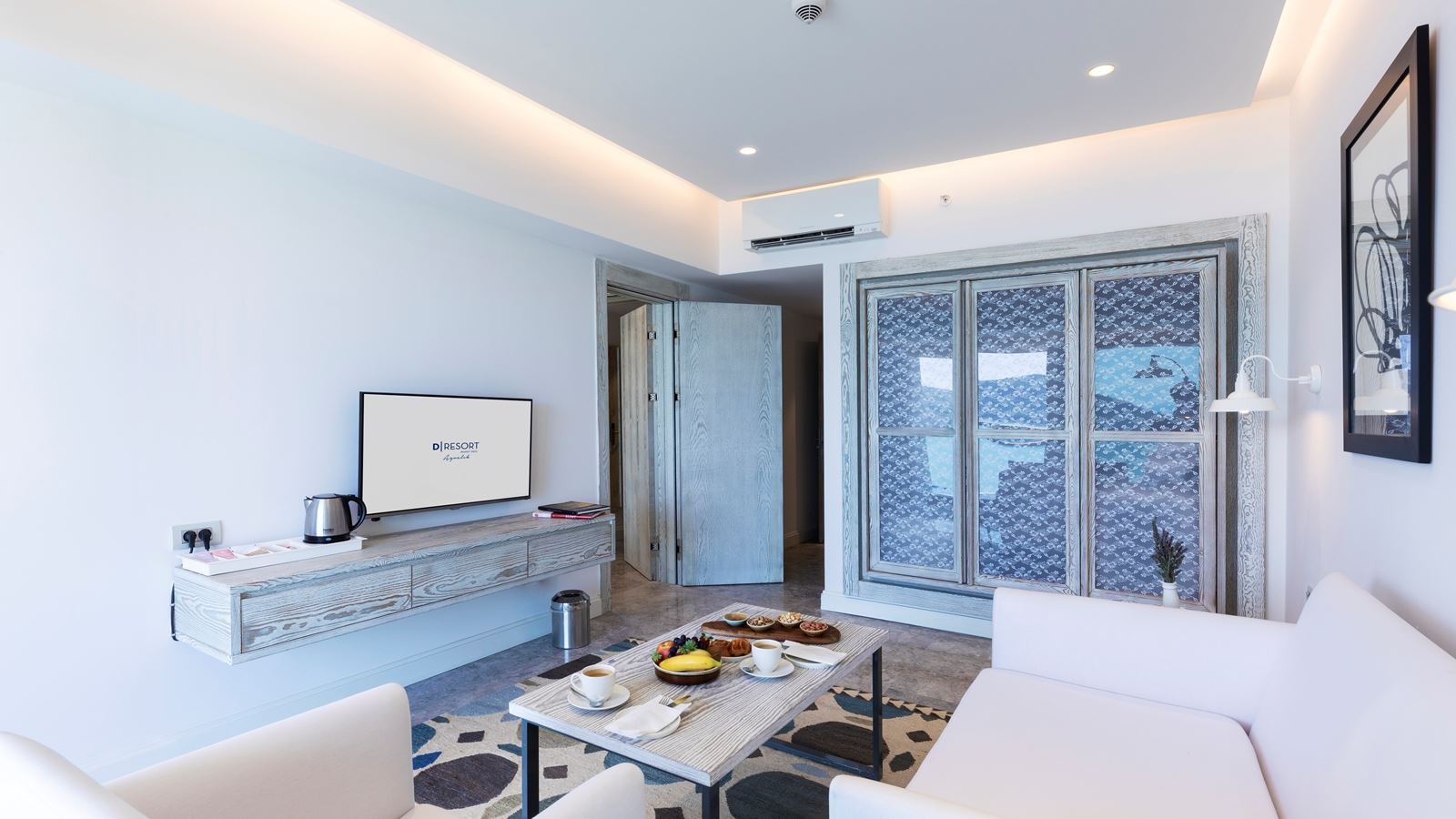 rooms-suite-sea-view-room