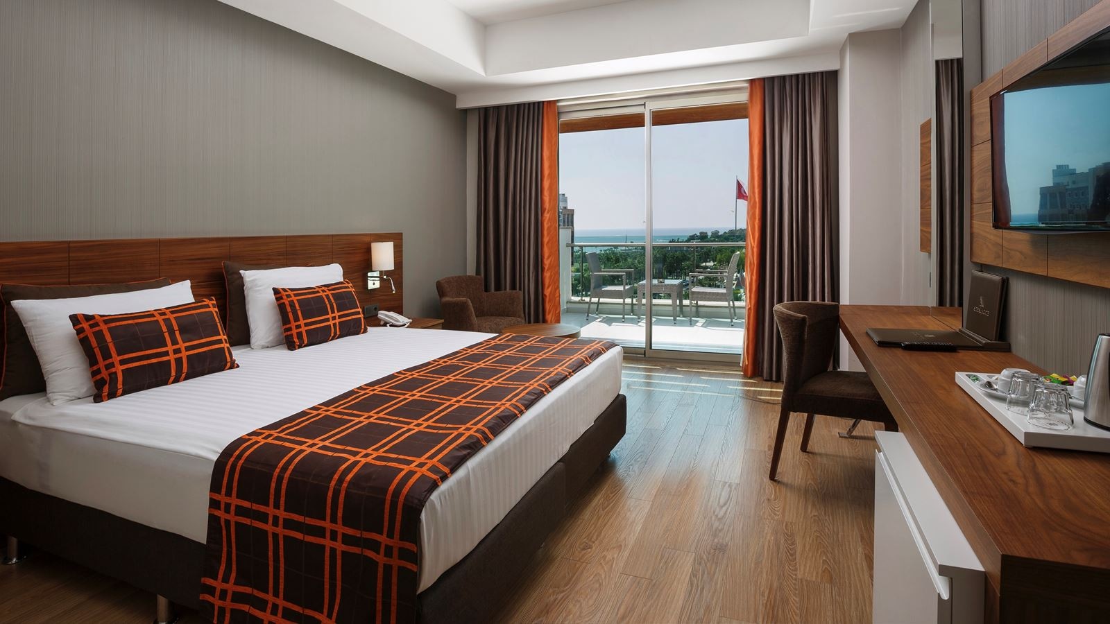 rooms-family-room-sea-side-view