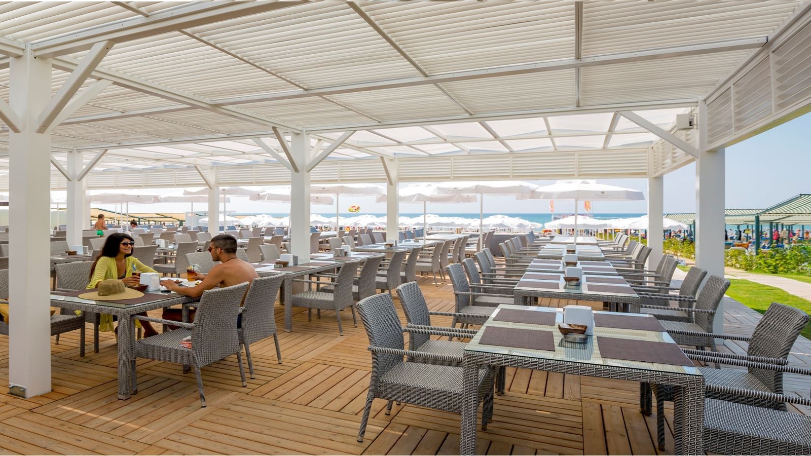 restaurants-beach-bar