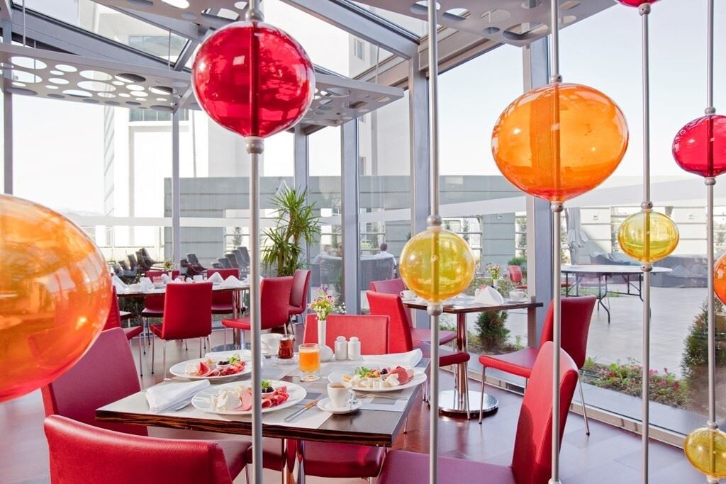 restaurants-main-restaurant