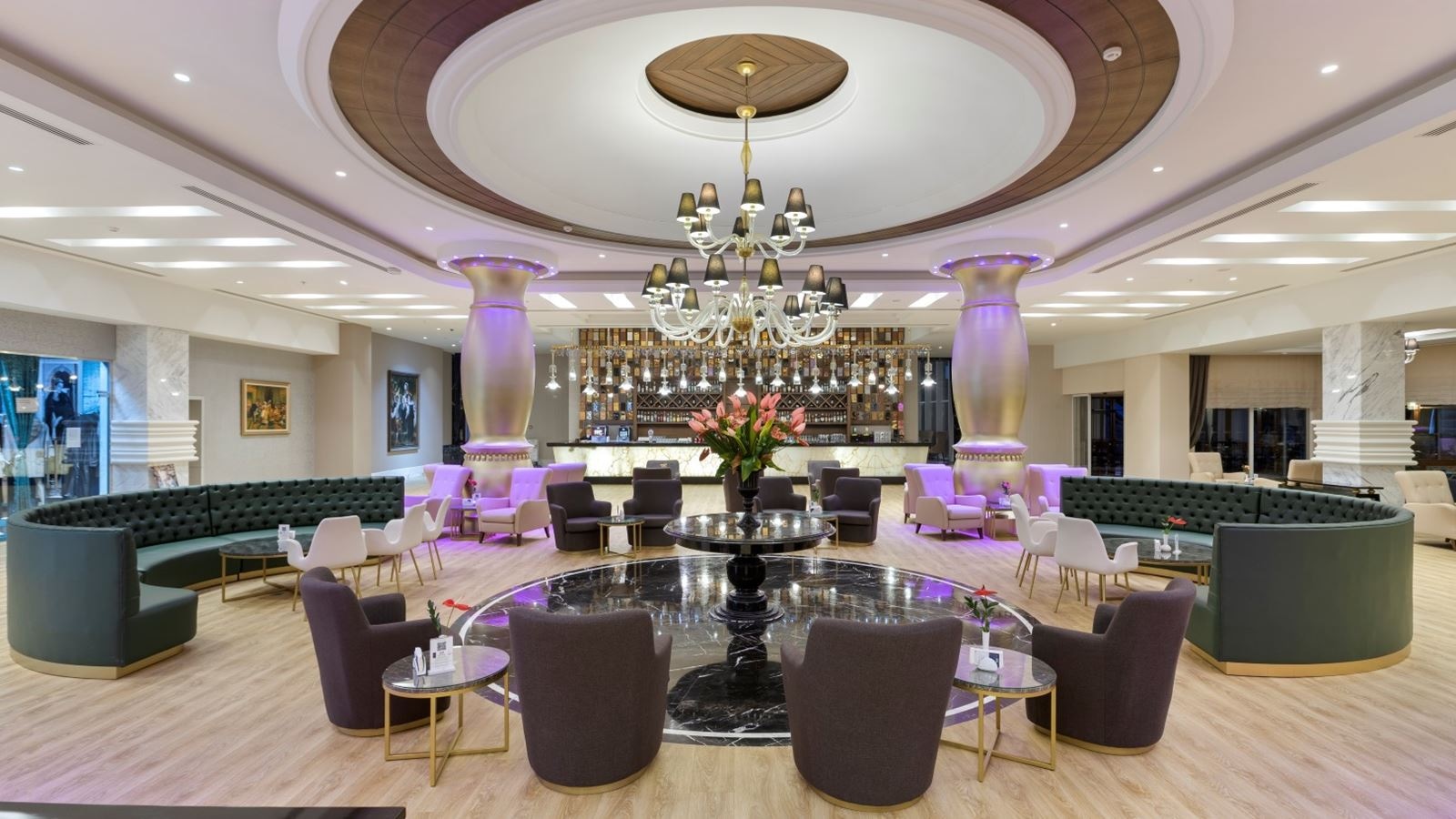 bars-lobby-piano-bar