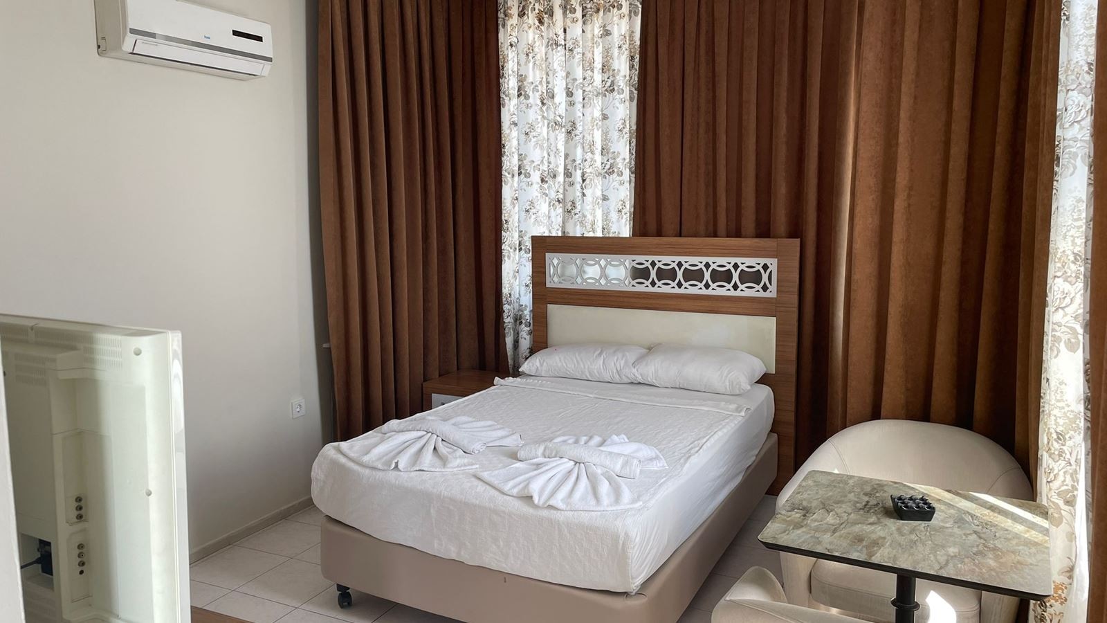 rooms-standard-hotel-single