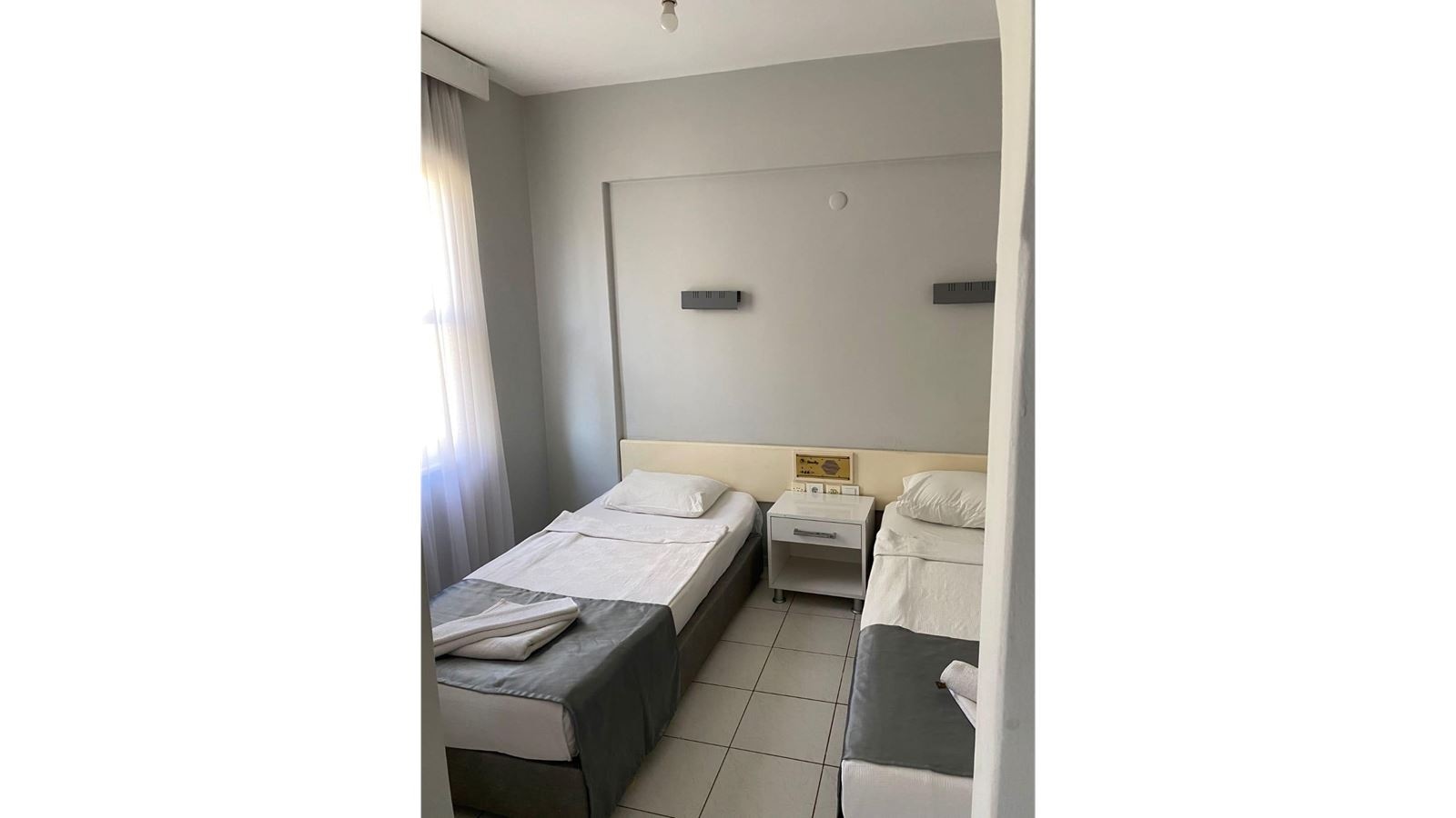 rooms-economy-room