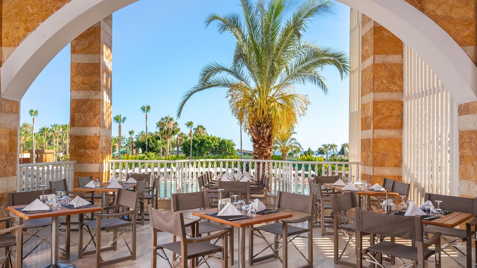 restaurants-premium-main-restaurant