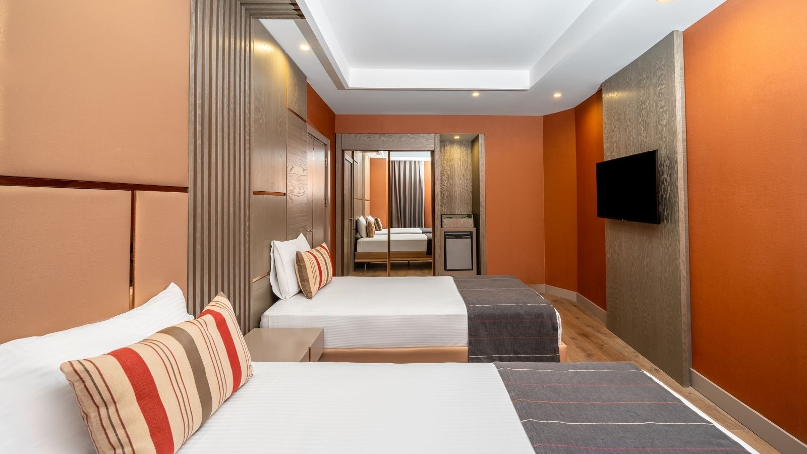 rooms-family-2-bedrooms