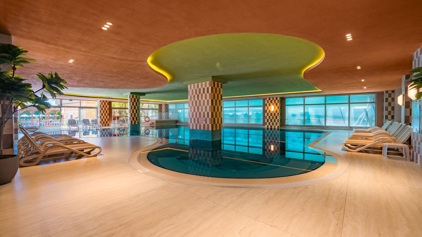 pools-indoor-pool
