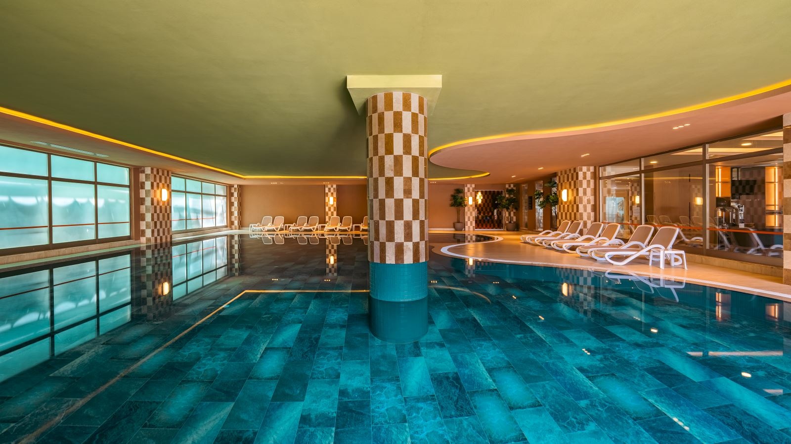 pools-indoor-pool