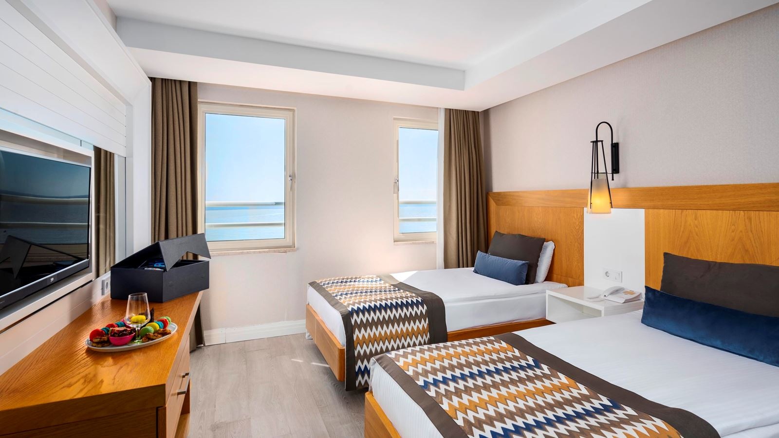 rooms-family-room-connect