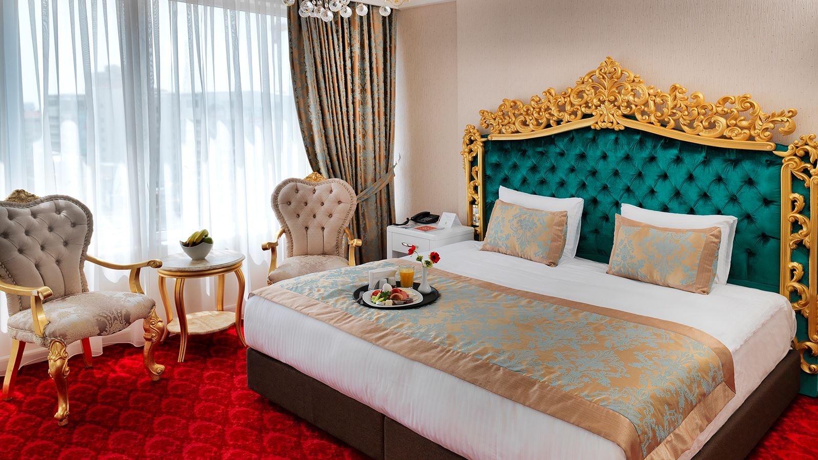 rooms-room-luxury-city-view