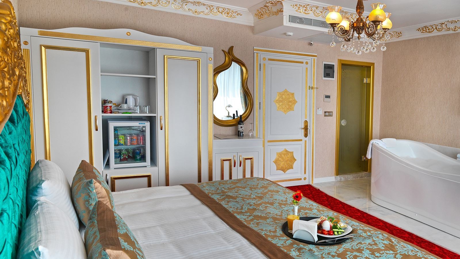 rooms-room-luxury-city-view