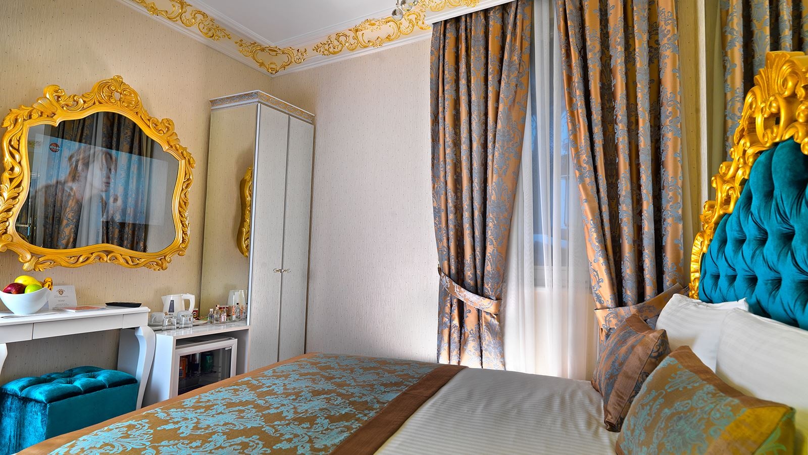 rooms-family-room-standard