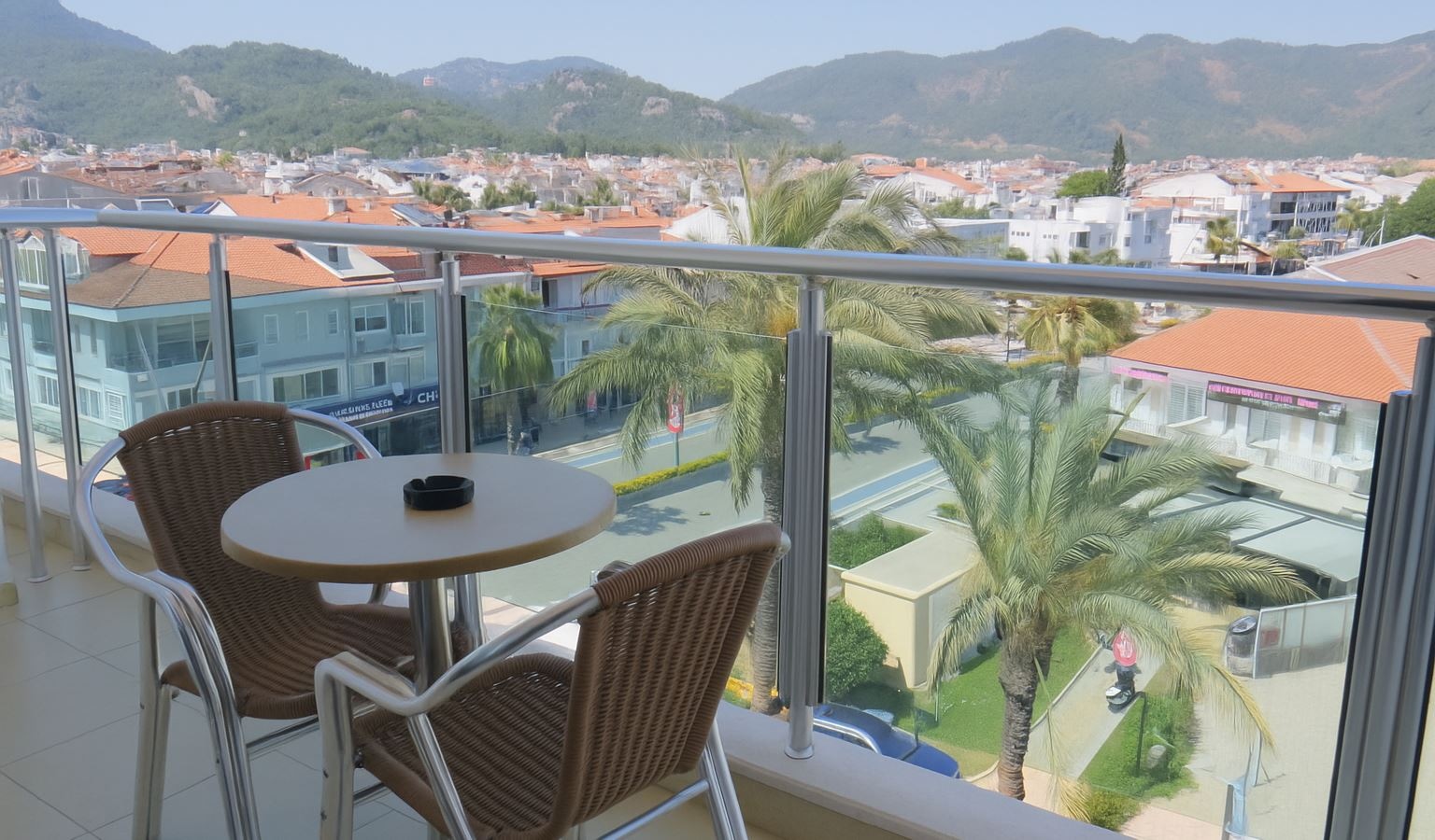 rooms-standard-room-with-balcony