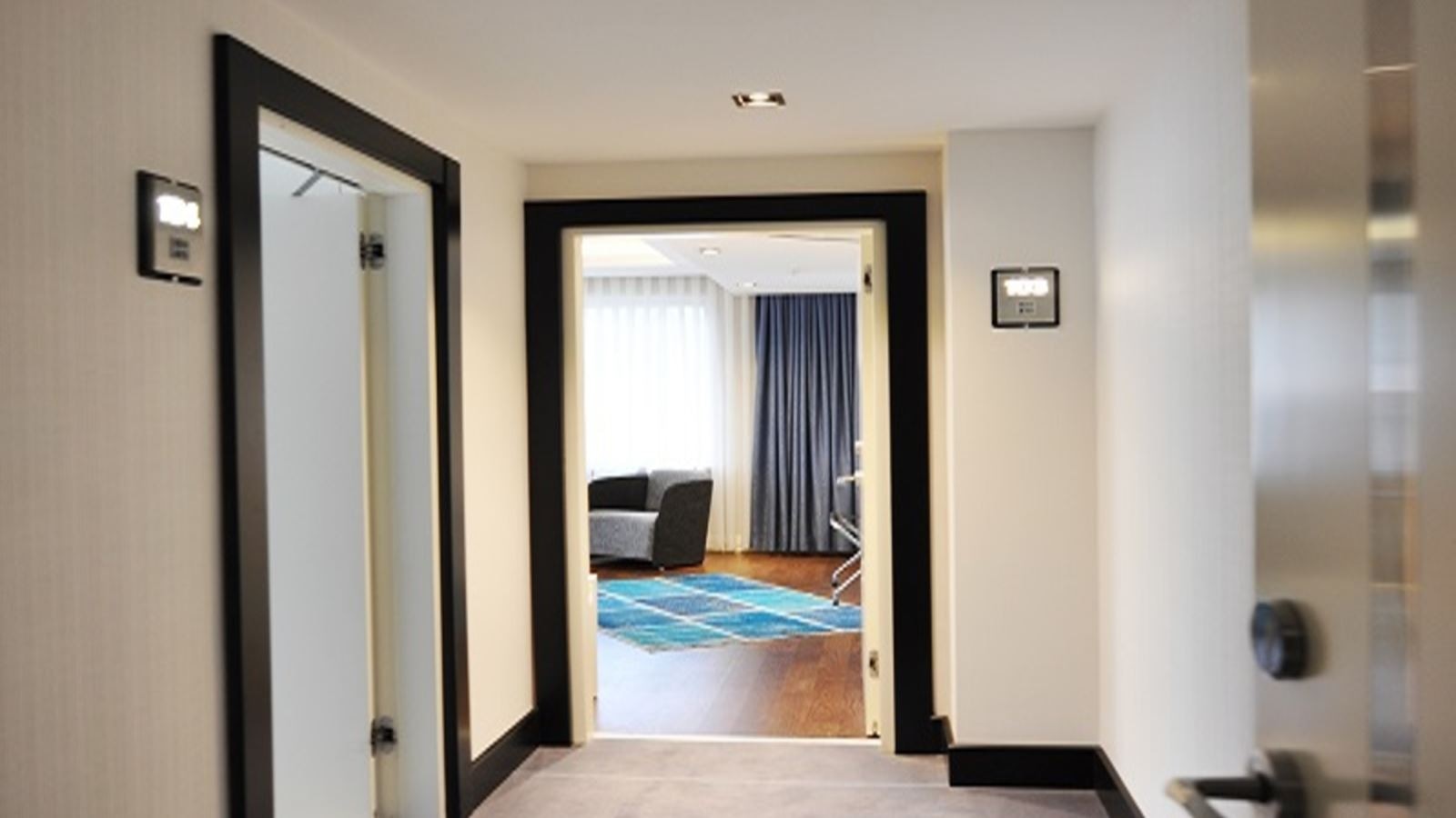 rooms-family-room-standard