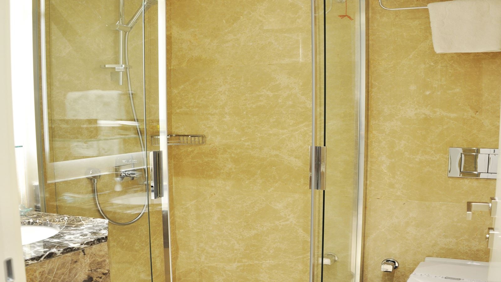 rooms-triple-standard