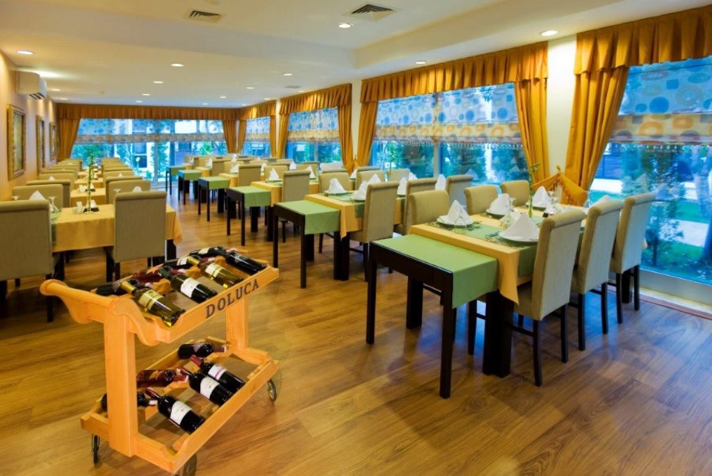 restaurants-snack-bar