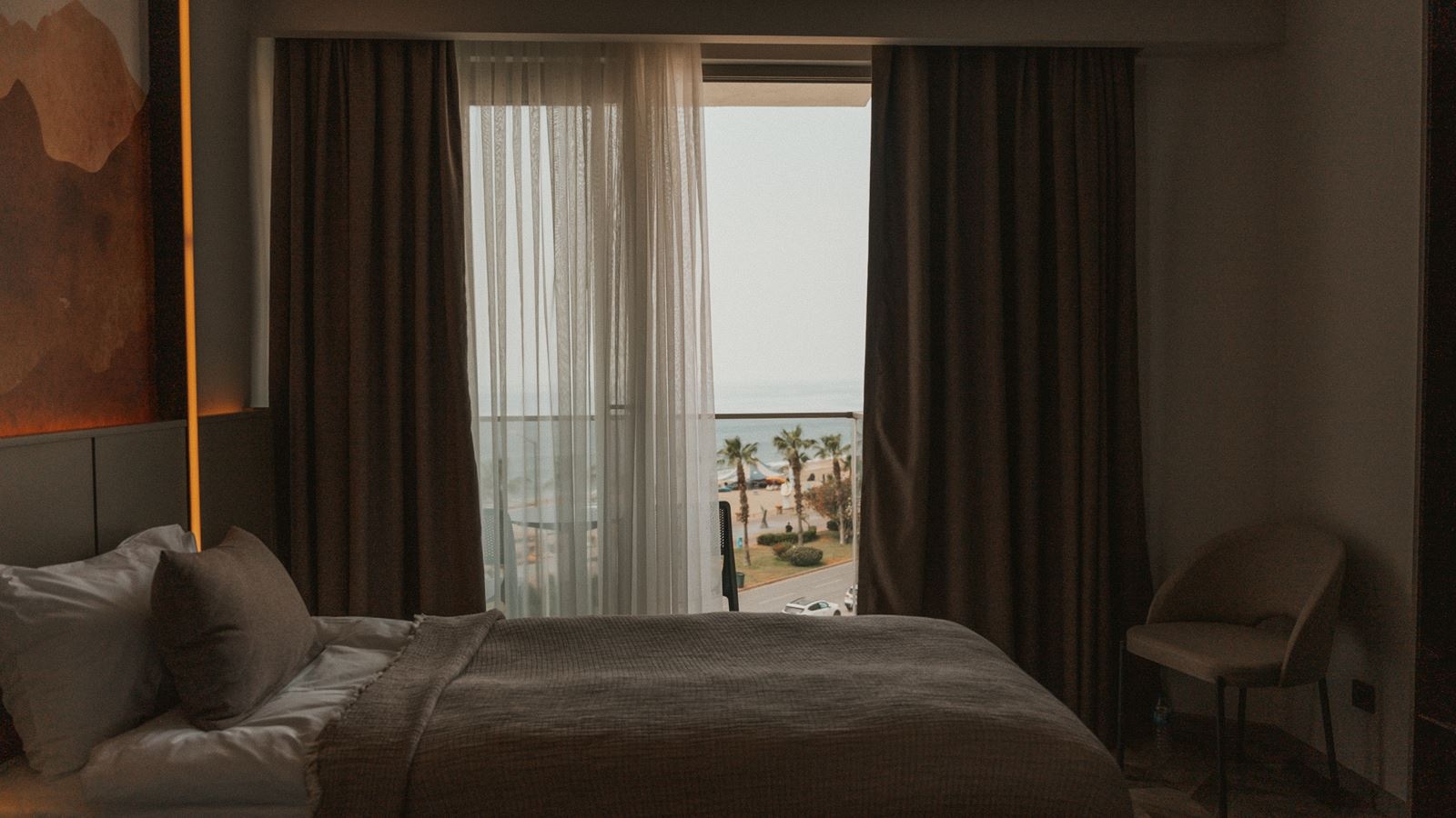 rooms-standard-room-side-sea-view