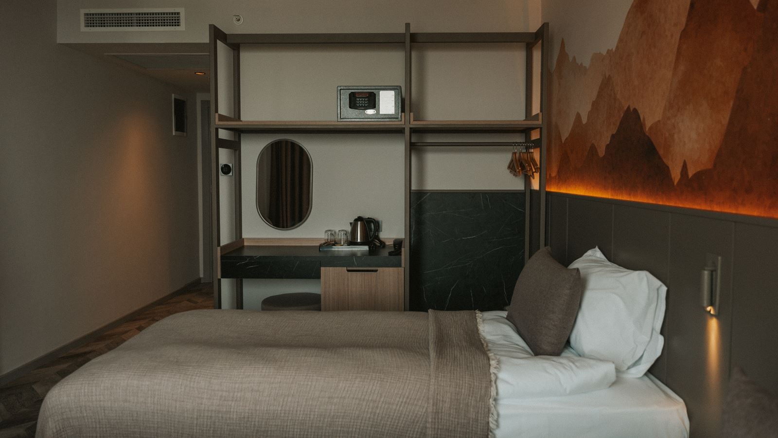 rooms-standard-room-land-view