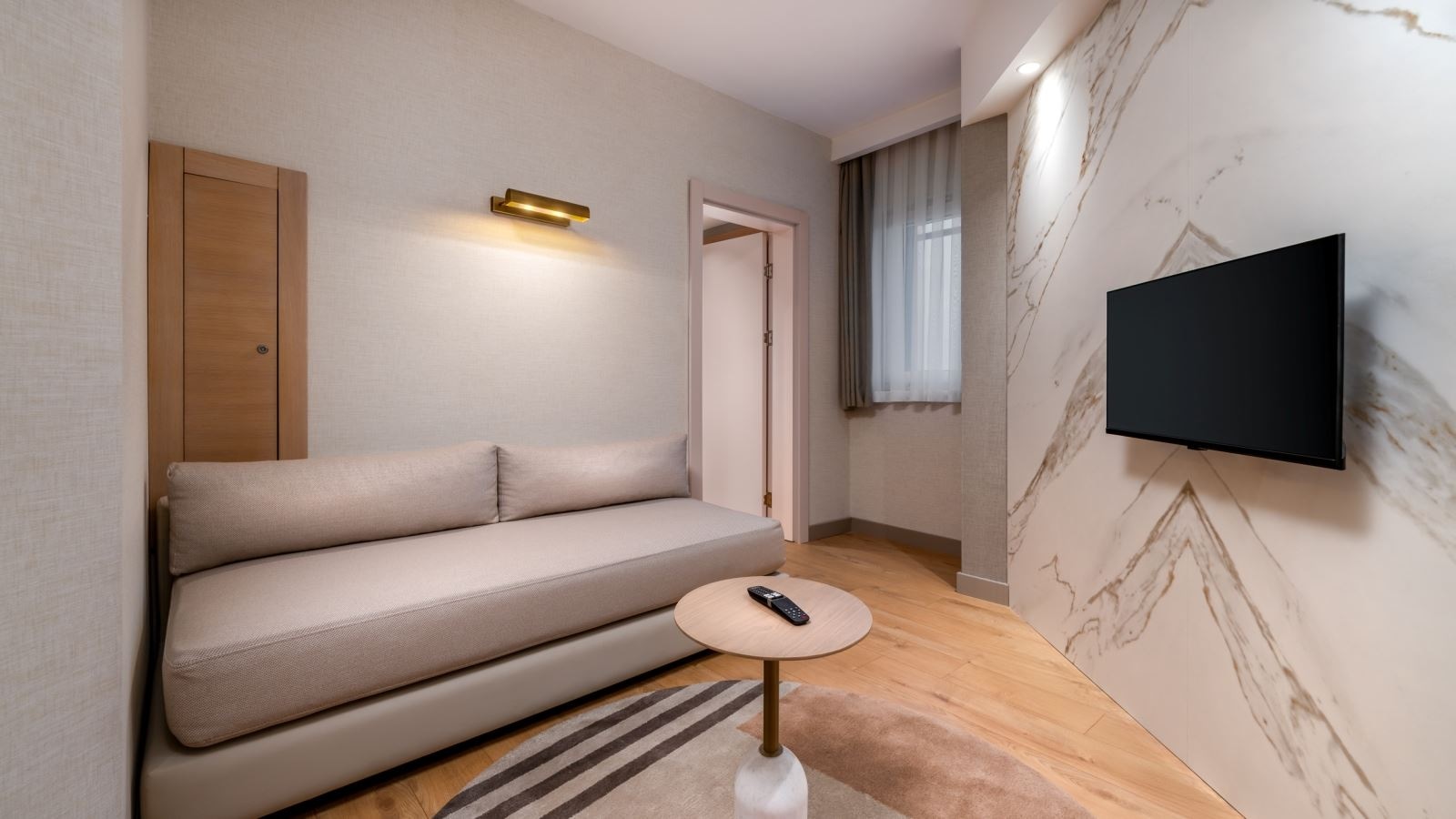 rooms-main-building-suit-sea-view