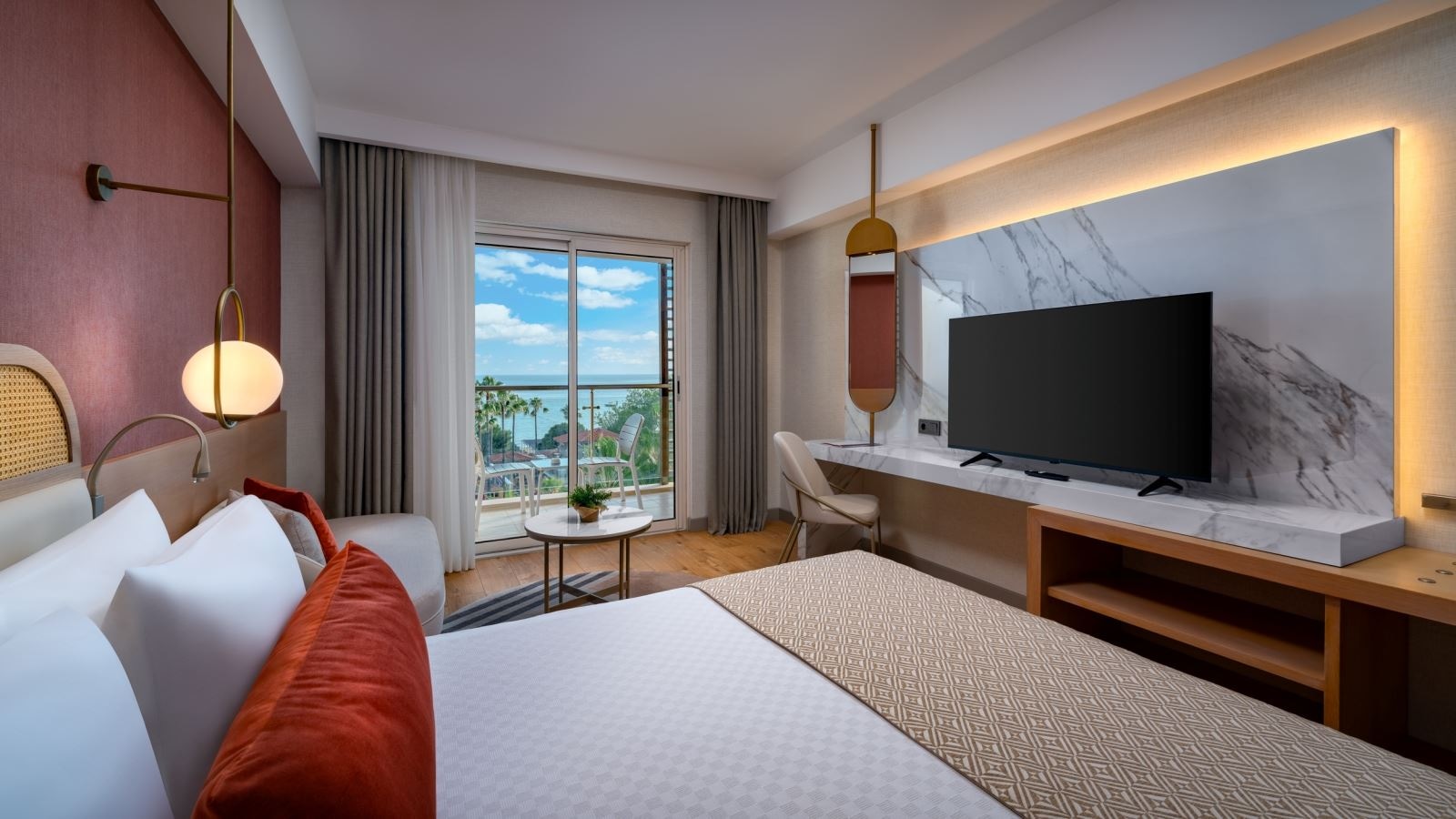 rooms-main-building-standard-sea-view-with-balcony