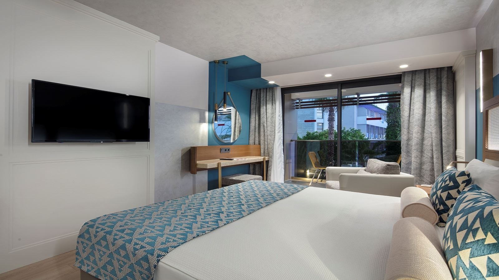 rooms-junior-suite-land-view