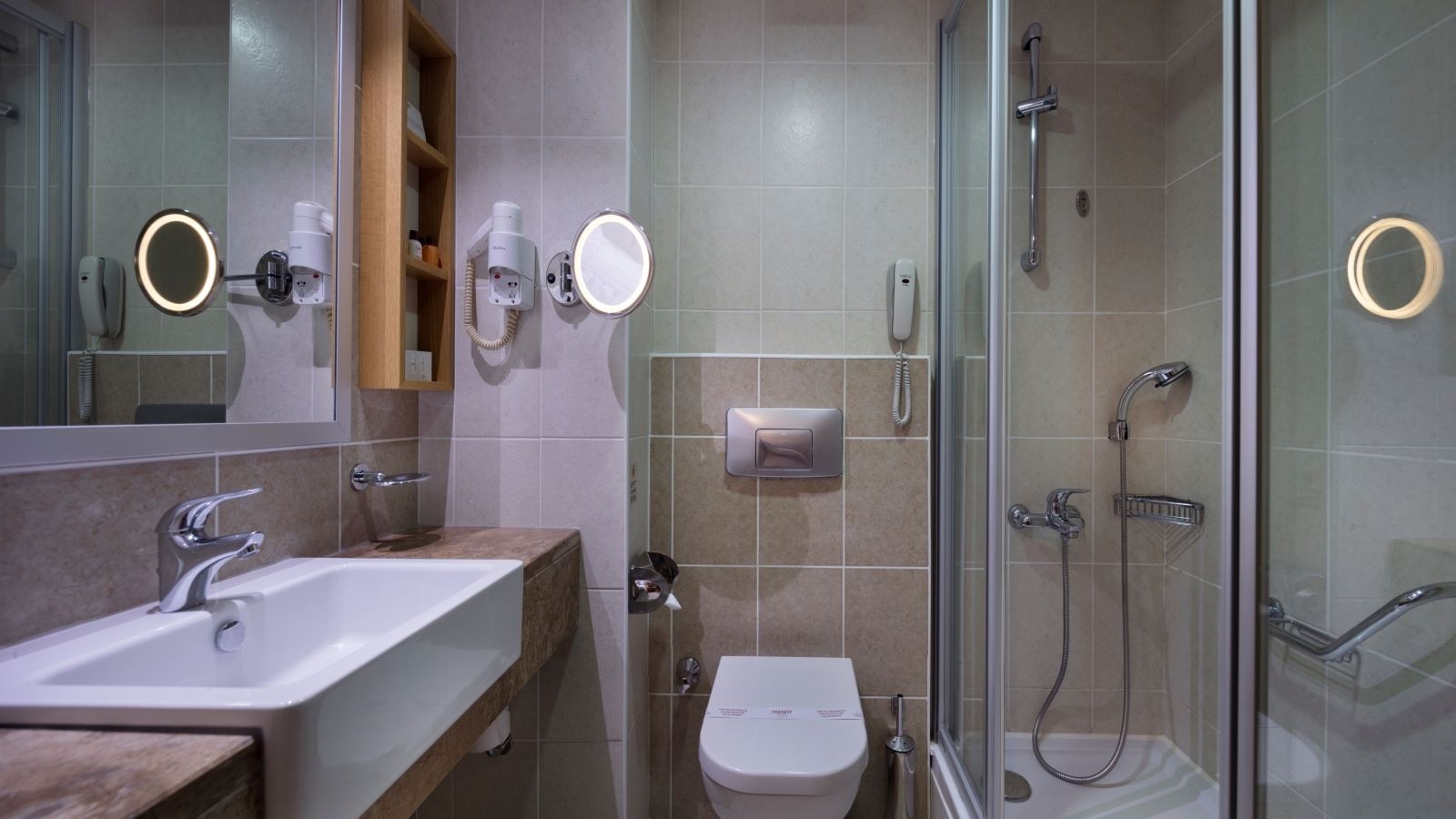 rooms-junior-suite-side-sea-view