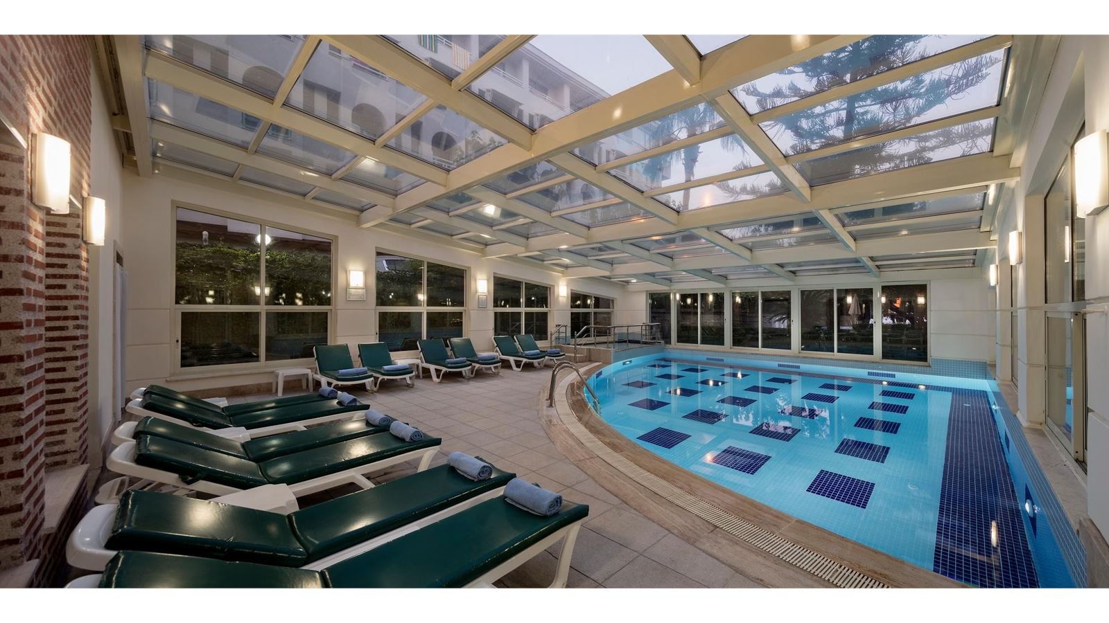 pools-indoor-pool