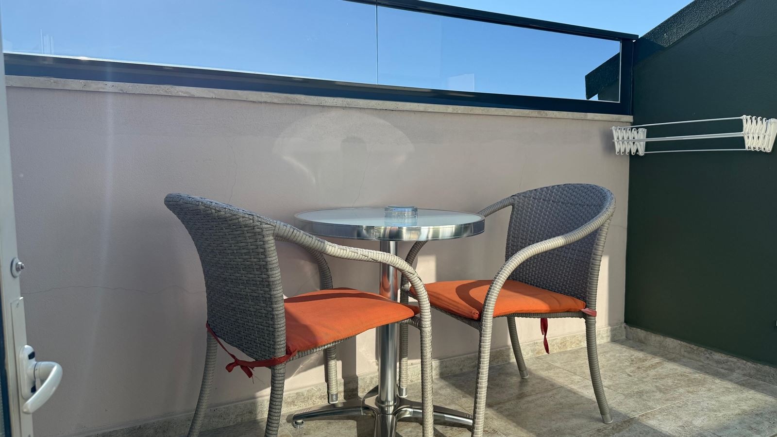 rooms-family-lateral-sea-view