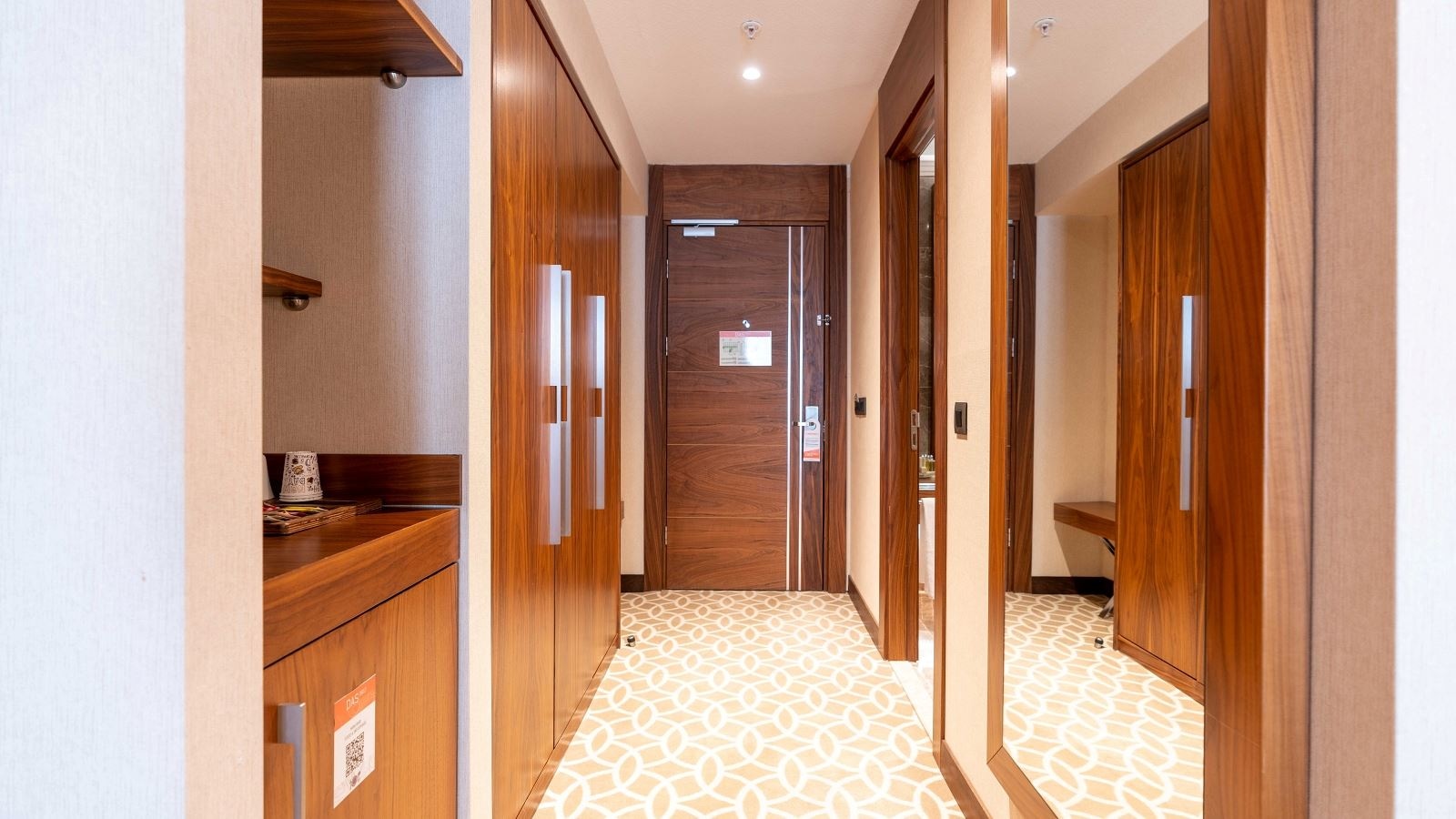 rooms-superior-deluxe-room