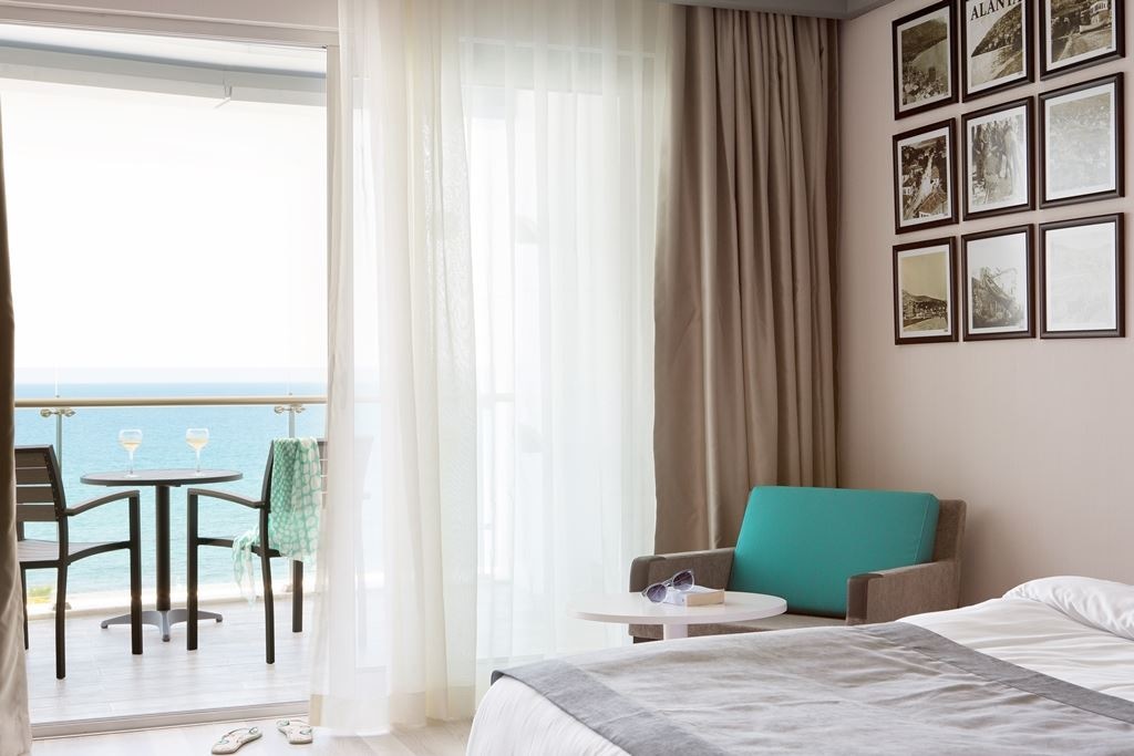 rooms-standard-room-sea-view