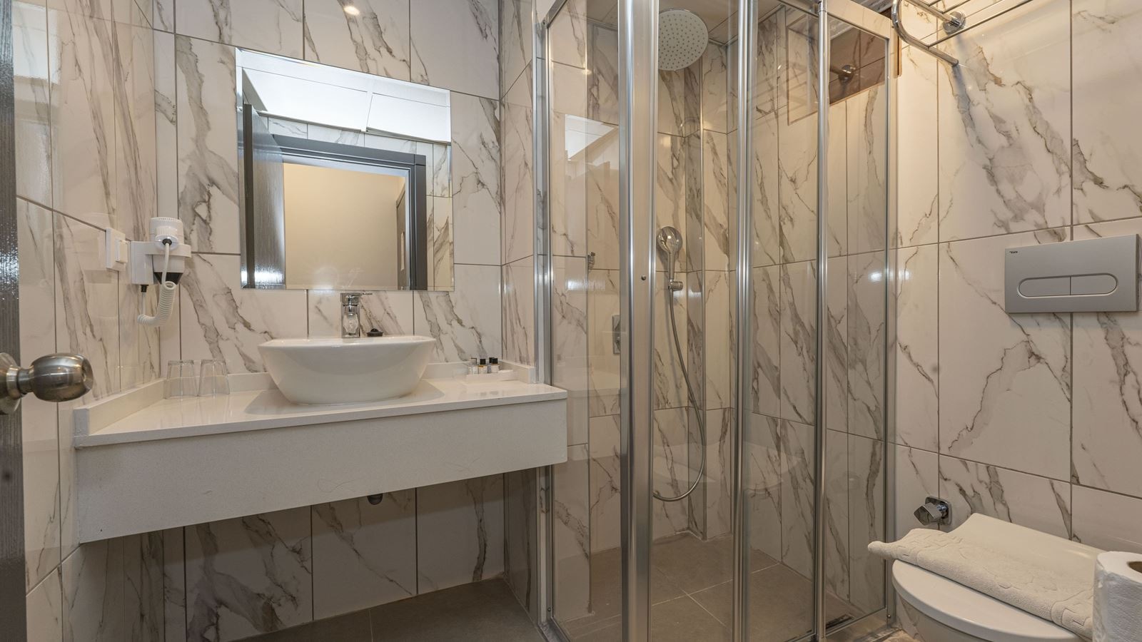 rooms-standard-room