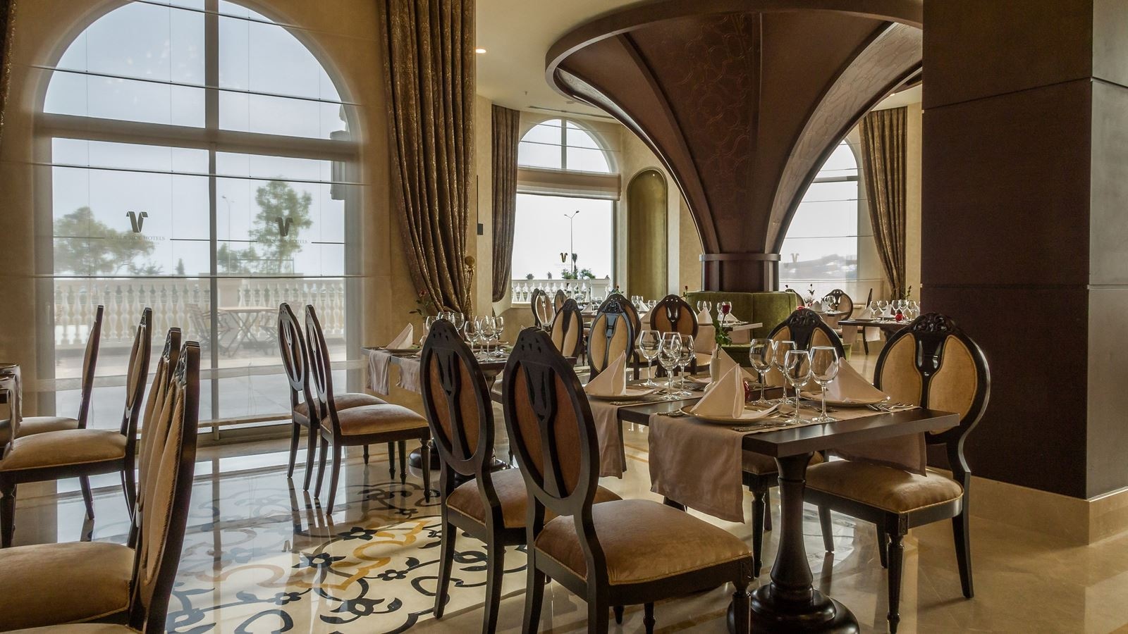 restaurants-la-gare-main-restaurant