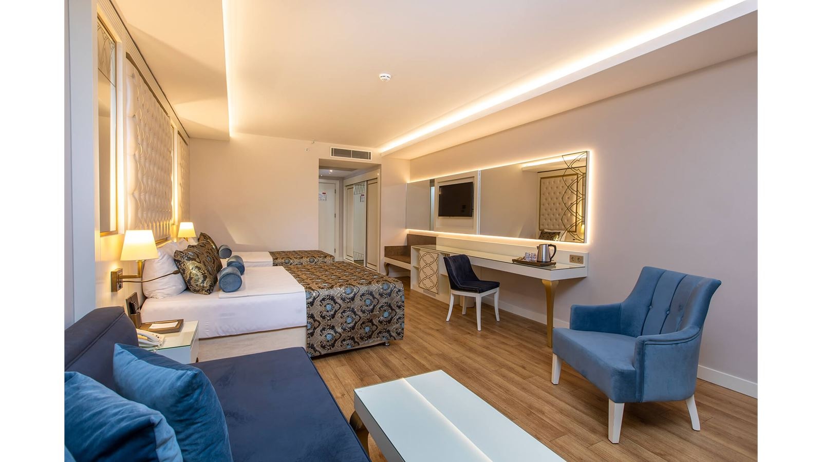 rooms-superior-room