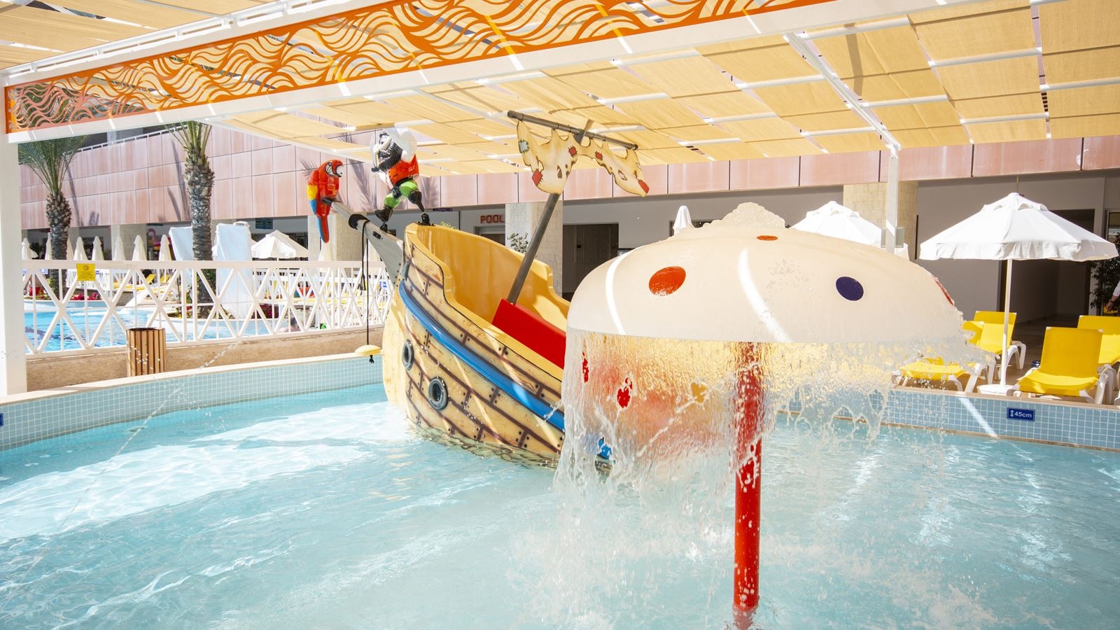 pools-outdoor-childrens-pool