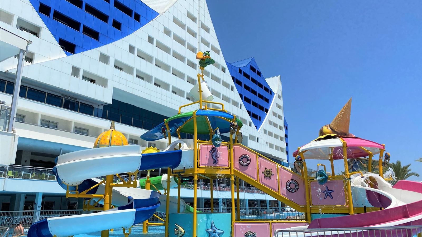 pools-outdoor-childrens-pool