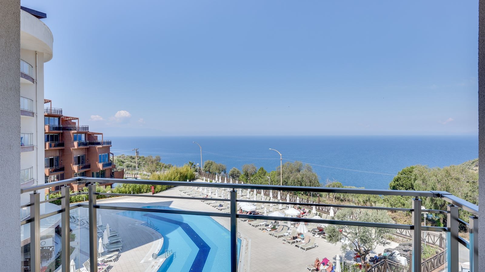 rooms-superior-seaview-room-balcony-or-terrace