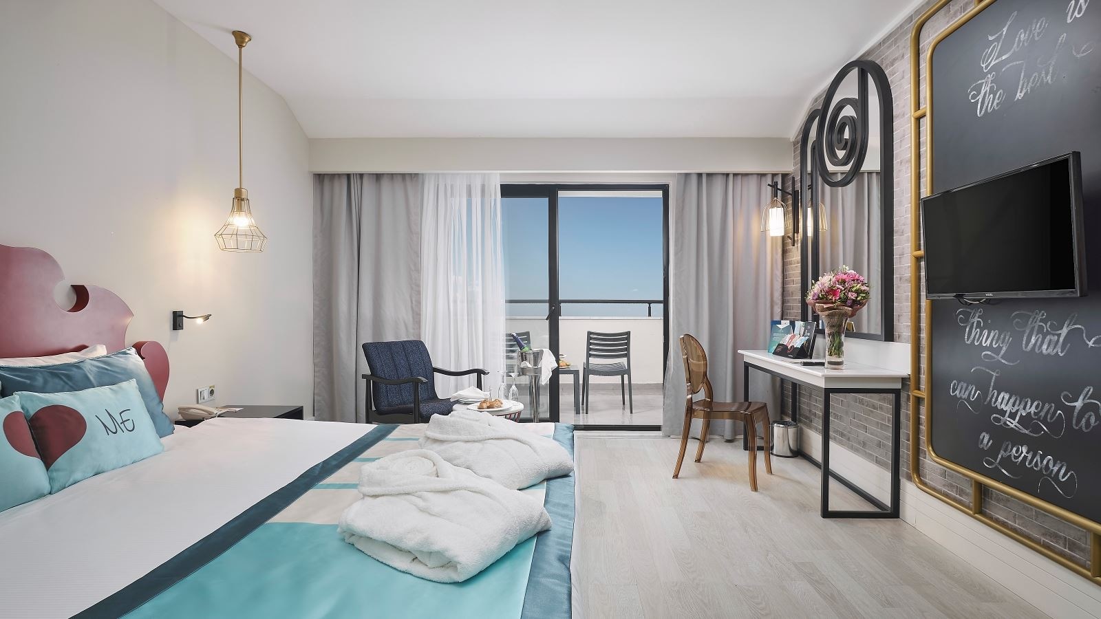 rooms-pool-view-standard-rooms