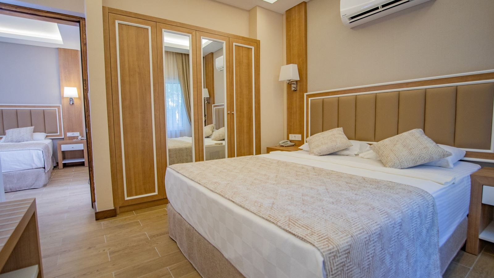 rooms-family-room-2-bedrooms-with-balcony