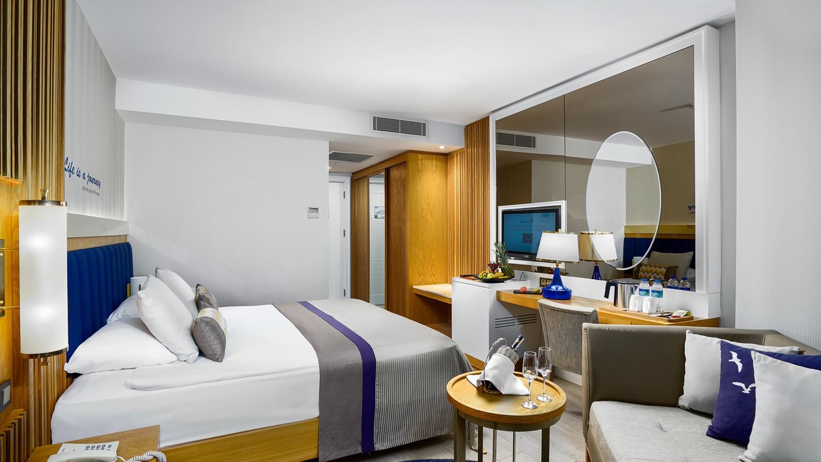 rooms-standard-room-land-view