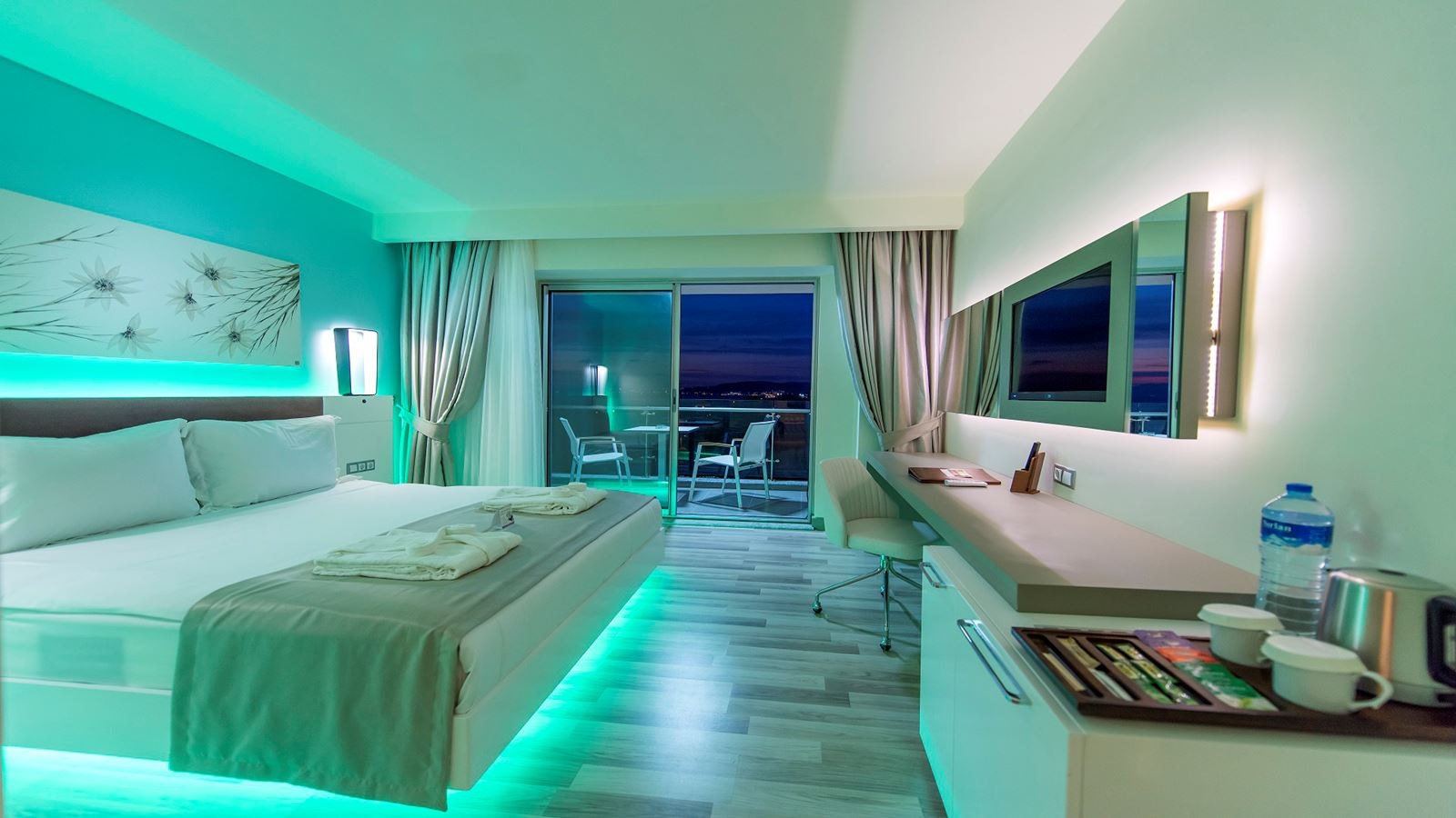 rooms-family-room-limited-sea-view