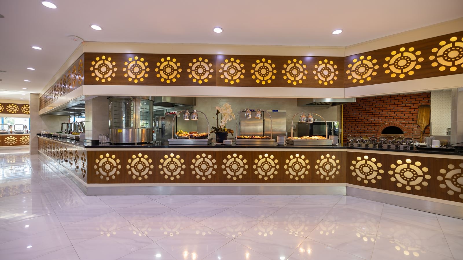 restaurants-deep-blue-restaurant