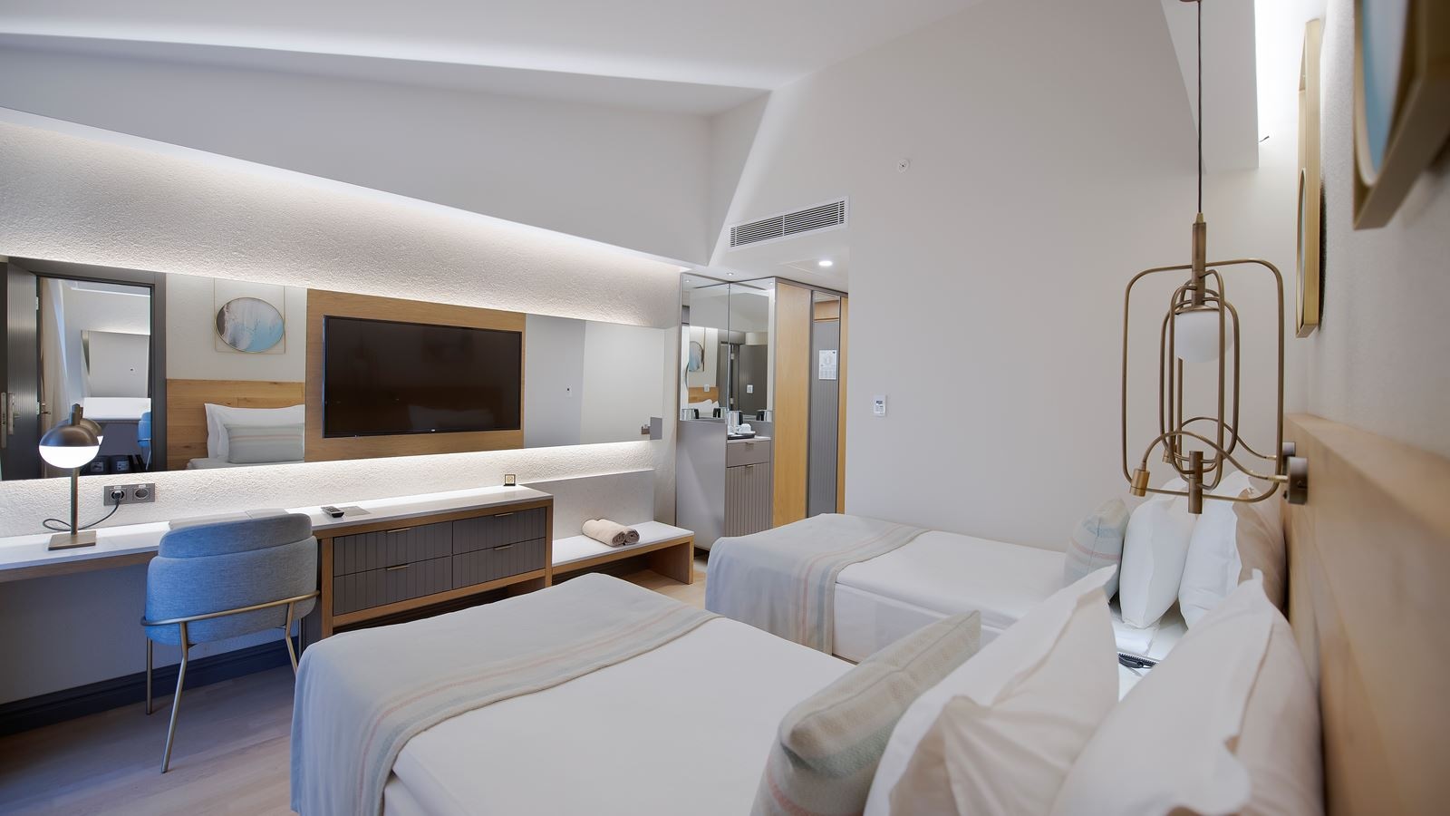 rooms-superior-family