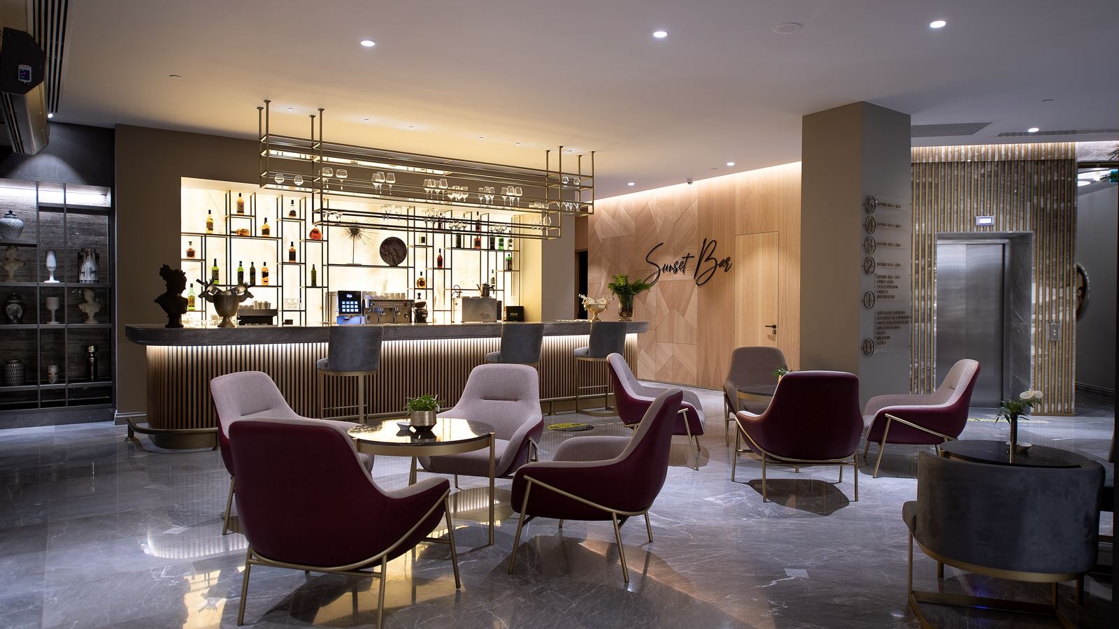 bars-sunset-bar-lobby