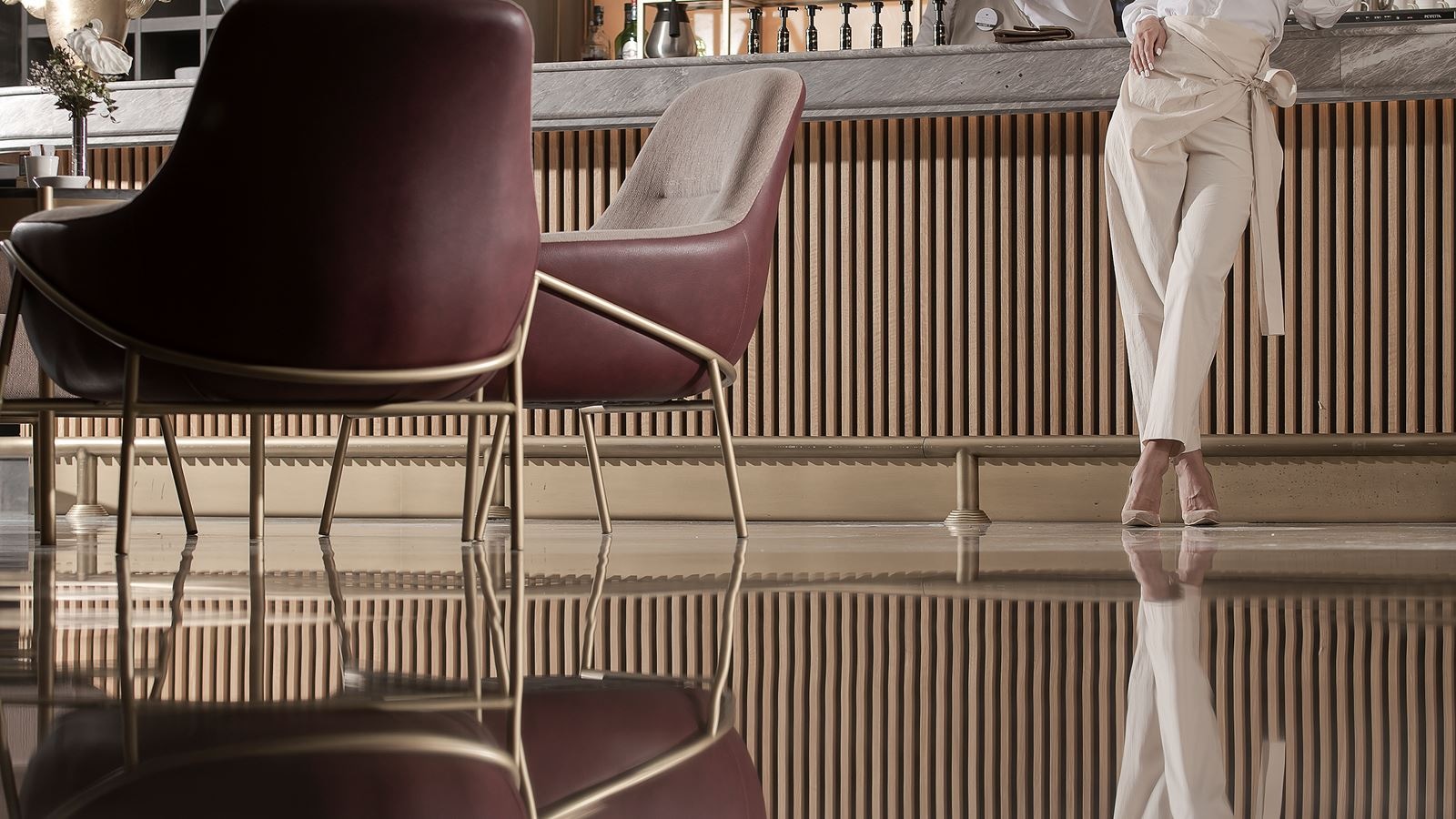 bars-sunset-bar-lobby