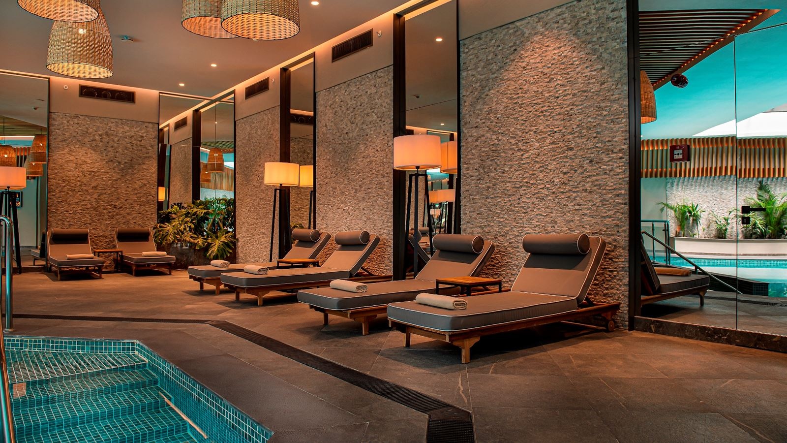 pools-indoor-pool