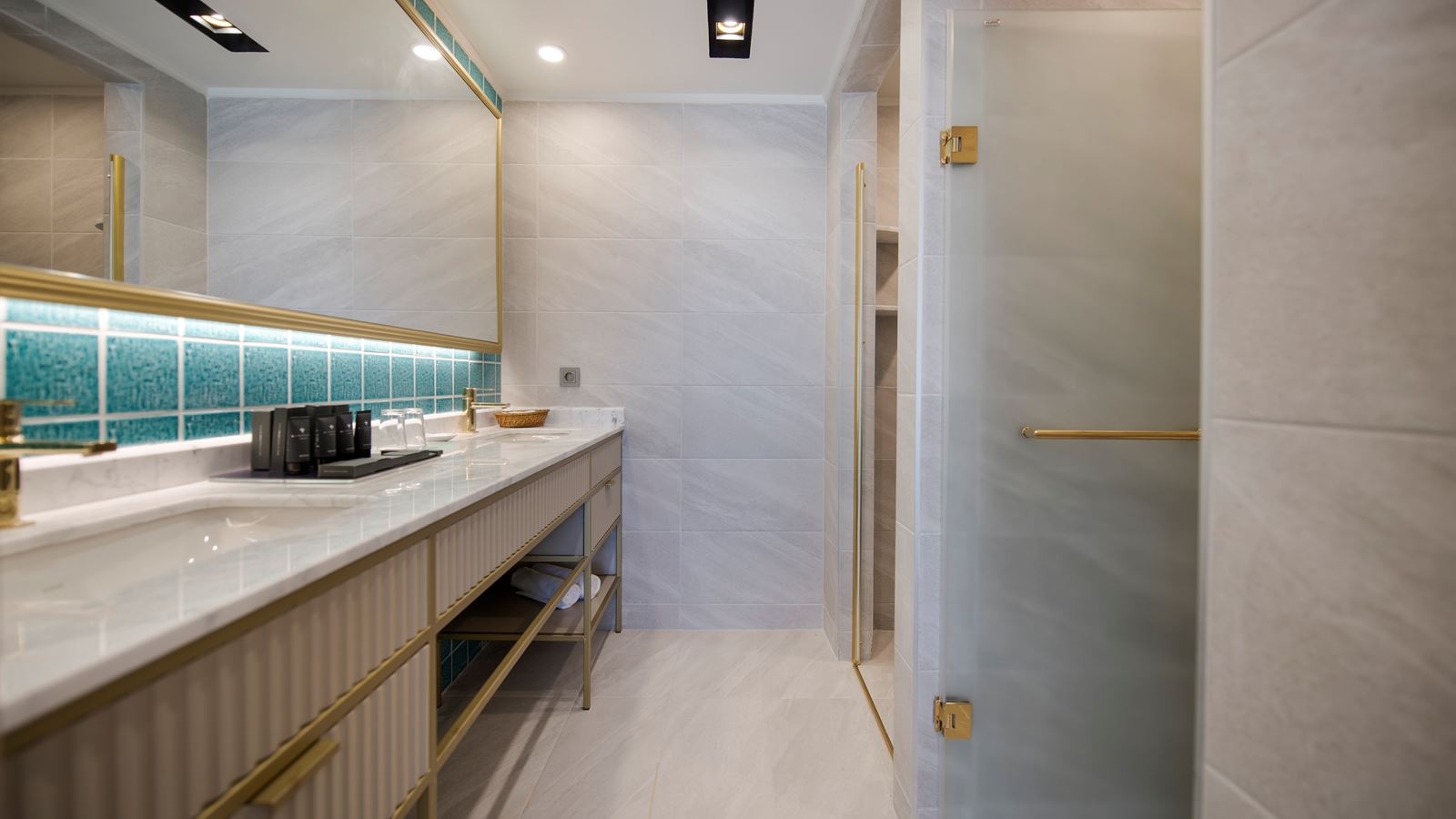 rooms-suite-with-sauna--jakuzzi