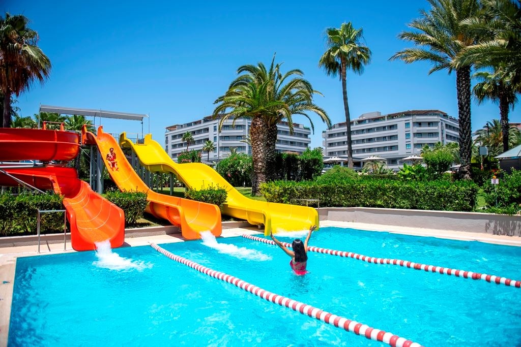 water-park-water-park