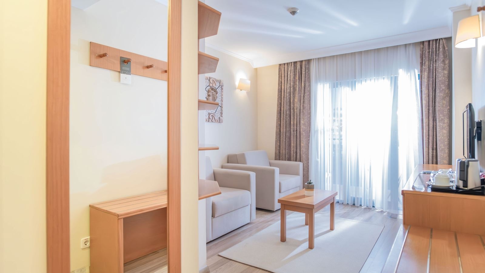 rooms-family-main-building